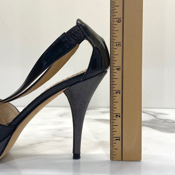 Vintage Oscar de la Renta black patent platform pumps - Picture 12 of 13